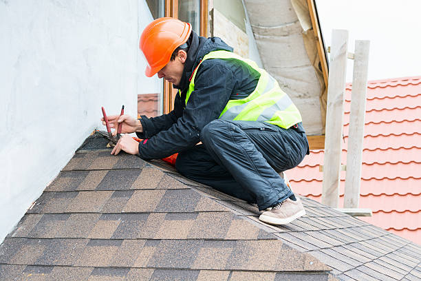Quick and Trustworthy Emergency Roof Repair Services in Holiday, FL